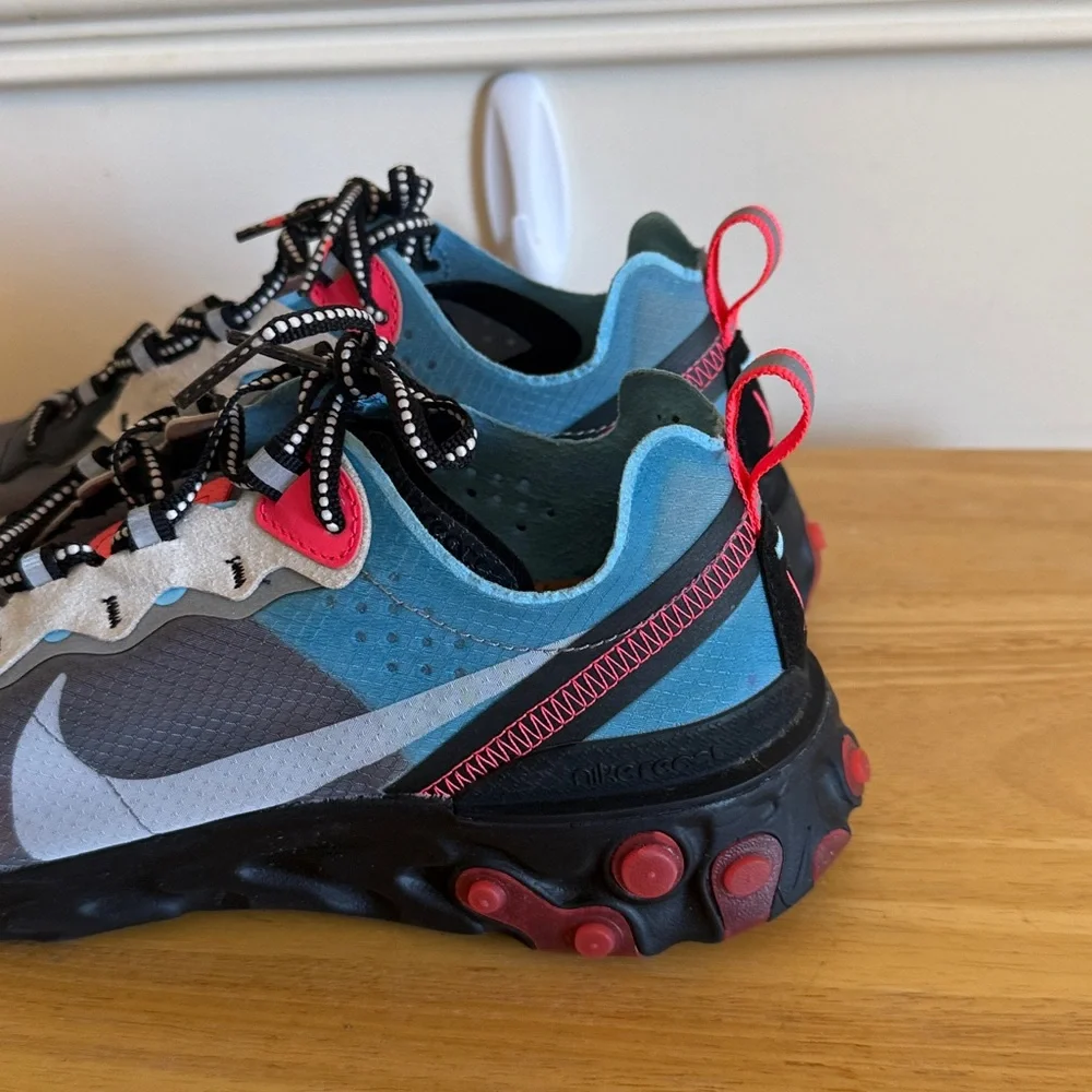 NIKE REACT ELEMENT 87 BLUE CHILL SOLAR RED MENS AQ1090 006 Size 8‎